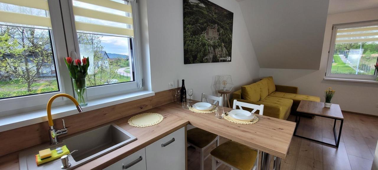 Kolorowe Cieplice - Apartamenty Z Widokiem Na Karkonosze Jelenia Gora Exterior photo