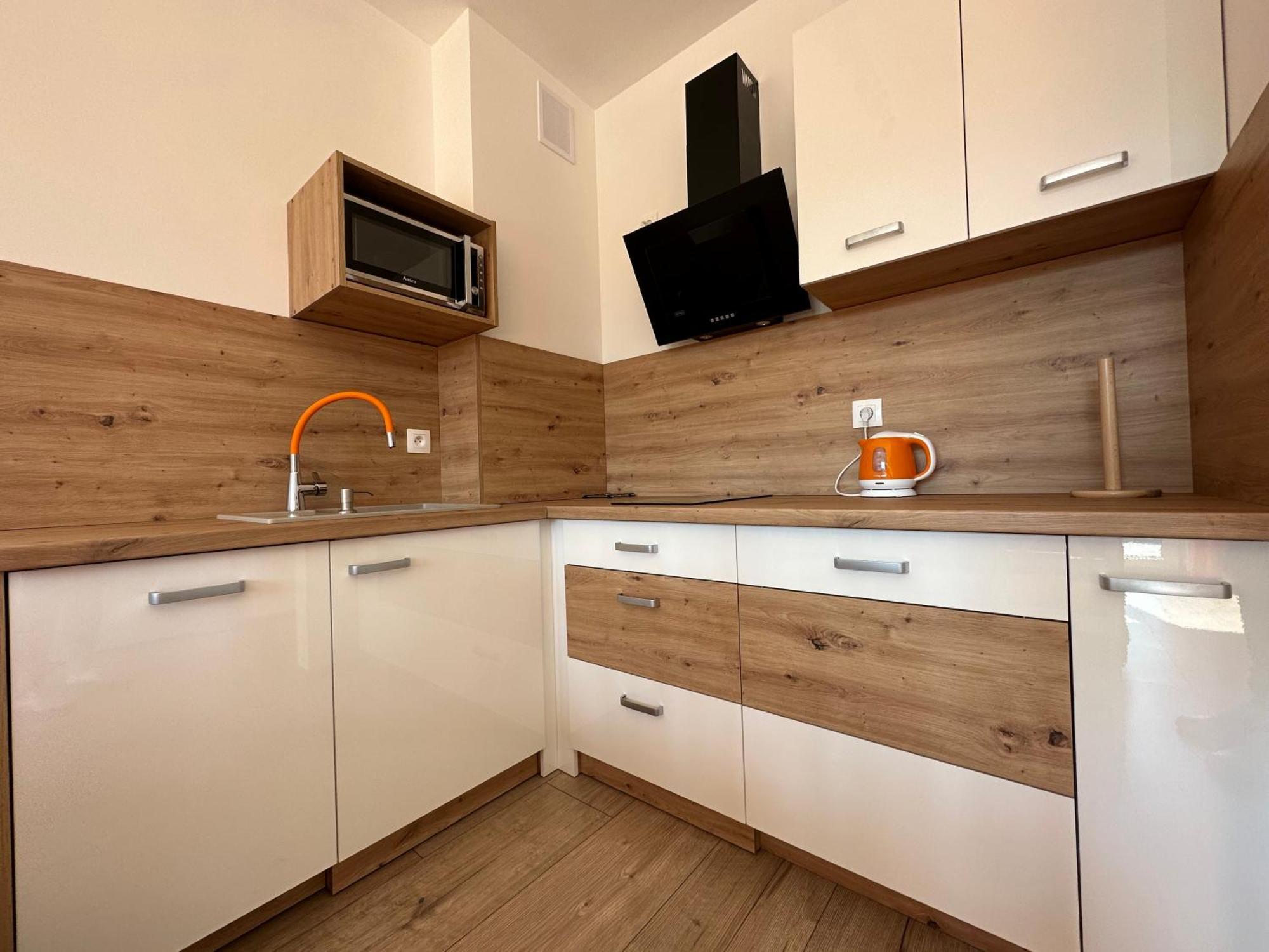 Kolorowe Cieplice - Apartamenty Z Widokiem Na Karkonosze Jelenia Gora Exterior photo